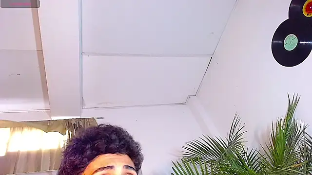 Snapshot of RyanRizzo chatting on January 23, 2025, 8:02 pm RyanRizzo online show from January 23, 2025, 8:02 pm