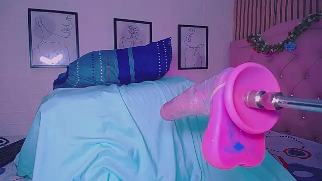 Ariss-hot online show from September 16, 2025, 3:29 am