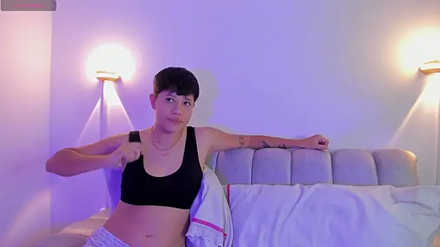 Snapshot of violet_casper_ chatting on October 16, 2025, 4:54 am violet casper online show from October 16, 2025, 4:54 am