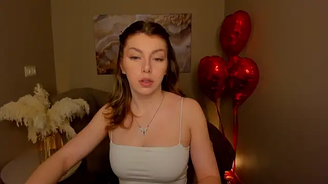 Snapshot of MollyMeltorr chatting on February 8, 2026, 11:57 pm MollyMeltorr online show from February 8, 2026, 11:57 pm