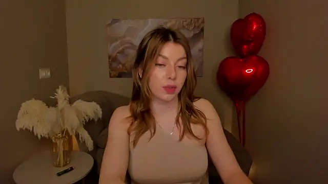 Snapshot of MollyMeltorr chatting on February 5, 2026, 7:15 am MollyMeltorr online show from February 5, 2026, 7:15 am