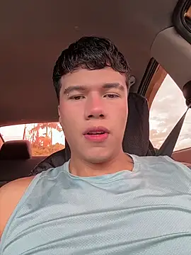Snapshot of Logan_smith1 chatting on July 2, 2026, 5:08 pm Logan smith1 online show from July 2, 2026, 5:08 pm
