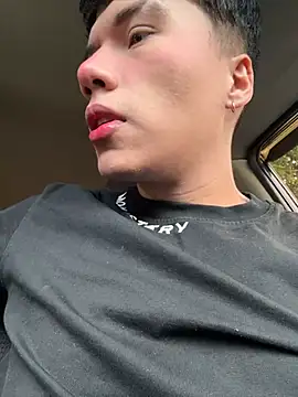 Snapshot of Logan_smith1 chatting on June 24, 2026, 2:59 pm Logan smith1 online show from June 24, 2026, 2:59 pm