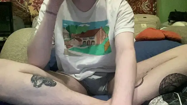 Snapshot of tyler_8x chatting on March 13, 2025, 11:41 am tyler 8x online show from March 13, 2025, 11:41 am