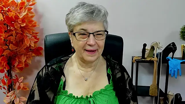 IrisDream online show from November 4, 2025, 7:12 am