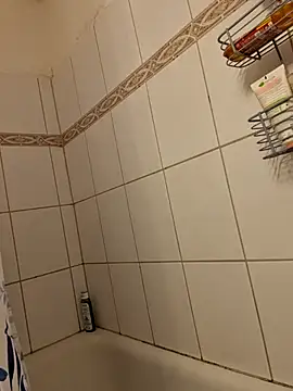 Josephine LIVE online show from November 8, 2025, 5:16 pm