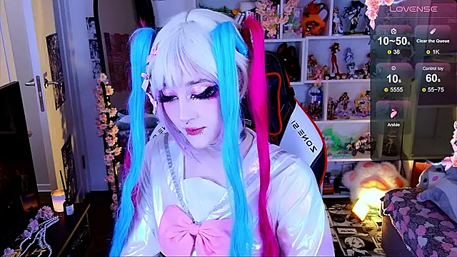 Aki  Ra online show from March 28, 2026, 10:44 pm