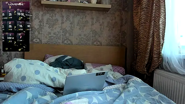 purebeautie13 online show from December 21, 2024, 10:17 am