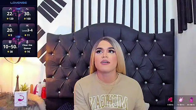 AllisonsweetZ online show from March 10, 2025, 4:25 pm