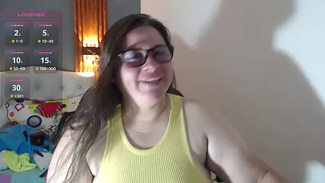 Snapshot of katty_femdom chatting on February 6, 2026, 10:11 am katty femdom online show from February 6, 2026, 10:11 am