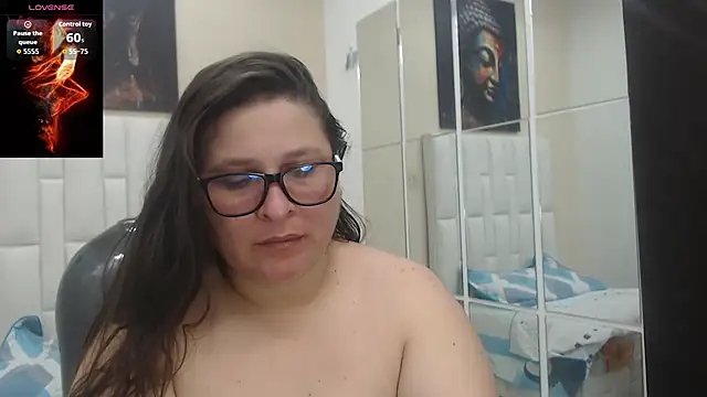 Snapshot of katty_femdom chatting on September 15, 2025, 12:38 pm katty femdom online show from September 15, 2025, 12:38 pm