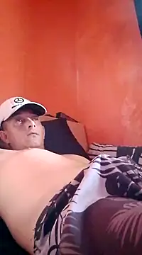 Fabiocapao01 online show from February 22, 2025, 8:20 pm