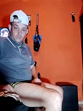 Fabiocapao01 online show from September 14, 2025, 9:59 pm