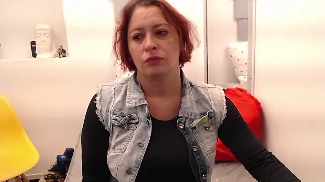 eva twiss online show from November 5, 2025, 11:46 am