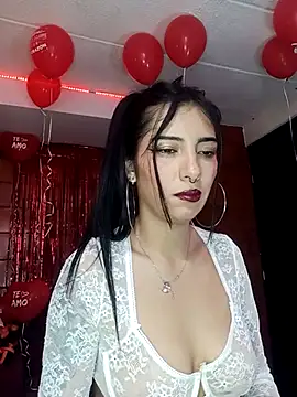 Snapshot of Raven__purple chatting on February 15, 2025, 2:15 am Raven  purple online show from February 15, 2025, 2:15 am