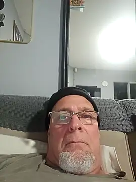 Snapshot of dickinyouto chatting on January 19, 2026, 11:36 am dickinyouto online show from January 19, 2026, 11:36 am
