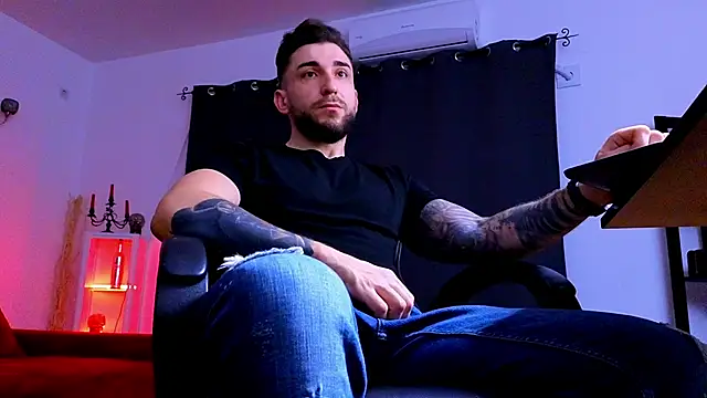 MightyAaron66 online show from February 6, 2026, 3:57 am