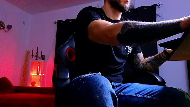 MightyAaron66 online show from September 23, 2025, 1:23 am