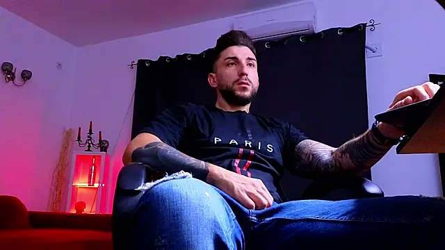 MightyAaron66 online show from October 2, 2025, 2:37 am