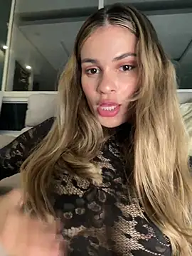 Snapshot of cuteluci_ chatting on January 19, 2026, 1:31 am cuteluci online show from January 19, 2026, 1:31 am