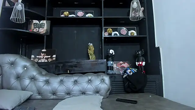 Snapshot of HeellBoy_ chatting on October 22, 2025, 8:08 pm HeellBoy online show from October 22, 2025, 8:08 pm