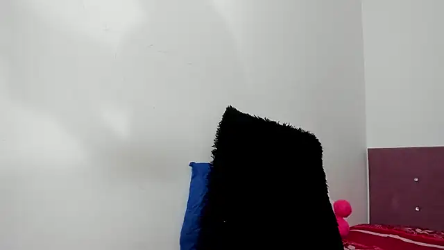 Snapshot of HeellBoy_ chatting on December 23, 2025, 4:56 am HeellBoy online show from December 23, 2025, 4:56 am