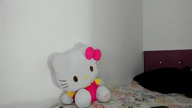 Snapshot of HeellBoy_ chatting on December 18, 2025, 9:36 am HeellBoy online show from December 18, 2025, 9:36 am