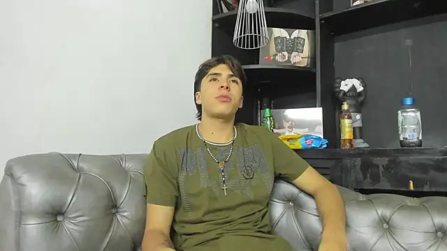 Snapshot of HeellBoy_ chatting on November 8, 2025, 1:20 am HeellBoy online show from November 8, 2025, 1:20 am