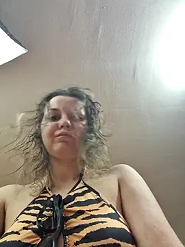 Snapshot of SweetMaddy888 chatting on April 2, 2026, 1:18 pm SweetMaddy888 online show from April 2, 2026, 1:18 pm