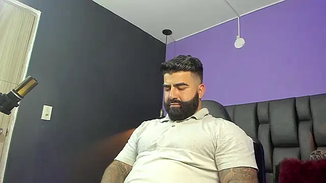 Snapshot of Lyon_vach chatting on January 17, 2026, 4:16 am Lyon vach online show from January 17, 2026, 4:16 am