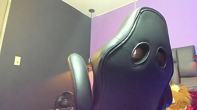 Snapshot of Lyon_vach chatting on February 14, 2026, 1:50 am Lyon vach online show from February 14, 2026, 1:50 am