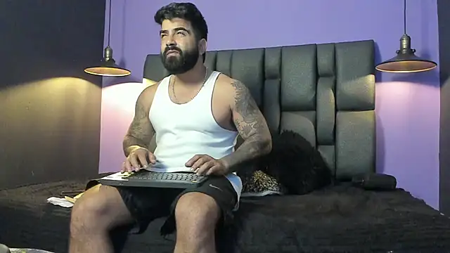 Snapshot of Lyon_vach chatting on February 23, 2026, 11:44 am Lyon vach online show from February 23, 2026, 11:44 am