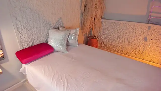 Snapshot of ArticaBelle chatting on February 8, 2026, 4:21 am ArticaBelle online show from February 8, 2026, 4:21 am