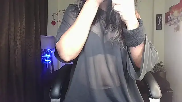 Black-Pearll online show from March 26, 2026, 4:55 am