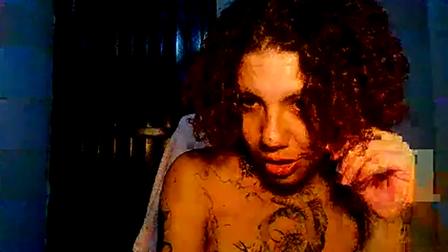 Snapshot of Submersidollx chatting on May 13, 2026, 11:56 pm Submersidollx online show from May 13, 2026, 11:56 pm