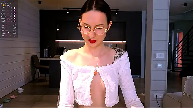 Snapshot of dorafisher01 chatting on November 18, 2025, 8:39 am dorafisher01 online show from November 18, 2025, 8:39 am