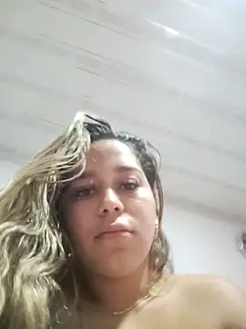 LaurenWelly  online show from April 1, 2026, 11:23 pm