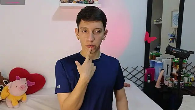 Snapshot of milky__boy_ chatting on February 10, 2026, 4:55 am milky boy online show from February 10, 2026, 4:55 am