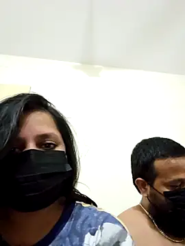 punecouple6 online show from October 3, 2025, 7:04 pm