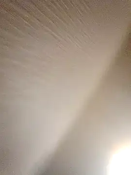 Rowena Vonnie online show from November 20, 2025, 3:18 am