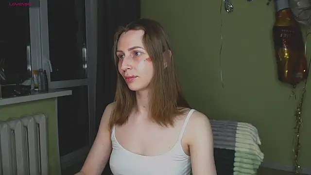 OaklynDobson online show from September 24, 2025, 4:24 pm