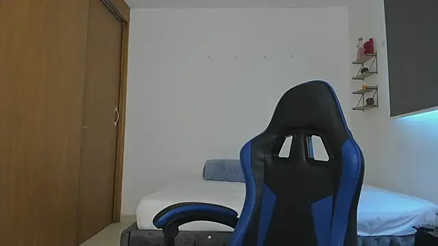 Samanthagax online show from November 12, 2025, 12:31 pm