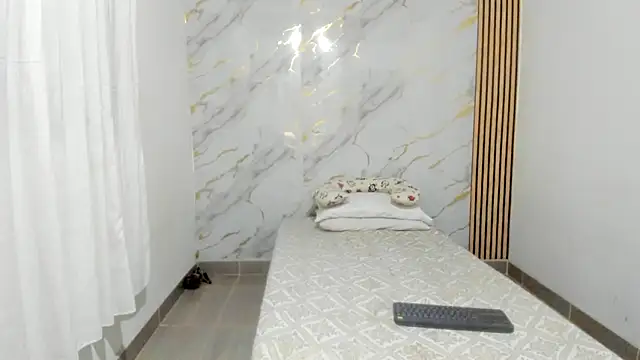 coralcarter1 online show from January 15, 2026, 2:15 am