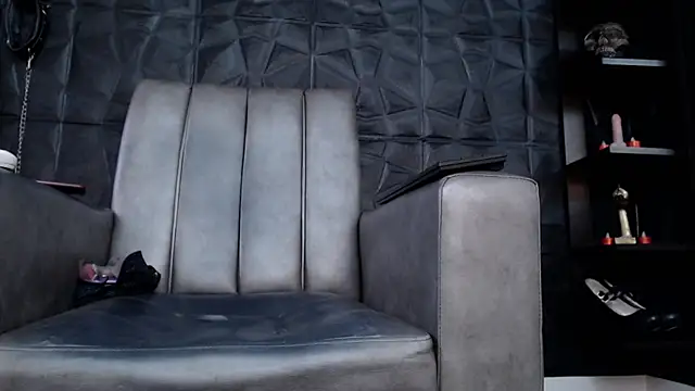 Agata Darkness online show from September 17, 2025, 6:32 pm