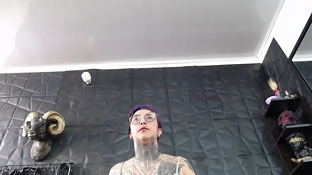 Snapshot of Agata_Darkness chatting on June 27, 2026, 9:21 pm Agata Darkness online show from June 27, 2026, 9:21 pm