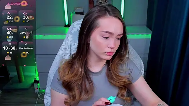 Evia r0se online show from February 28, 2026, 12:49 pm