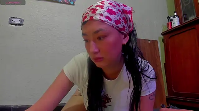 Snapshot of ANEVANS2 chatting on July 25, 2026, 5:08 pm ANEVANS2 online show from July 25, 2026, 5:08 pm