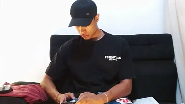 JacksonCooper1 online show from January 18, 2025, 3:53 am