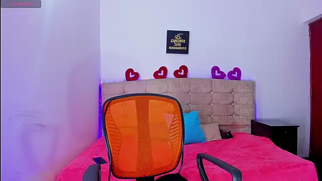 Catherine summer1 online show from November 15, 2025, 4:11 pm