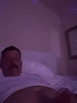 Firedad72FD online show from September 15, 2025, 8:04 am